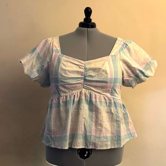 Old Navy Tops - Old Navy Peplum Top with Puff Sleeves